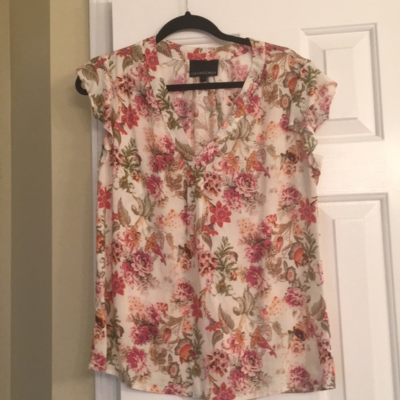 Top - Picture 1 of 1